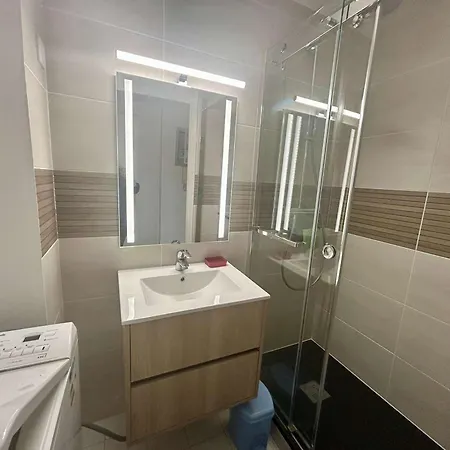 Appartement Fréjus, 1 Pièce, 4 Personnes - Fr-1-226a-57 *